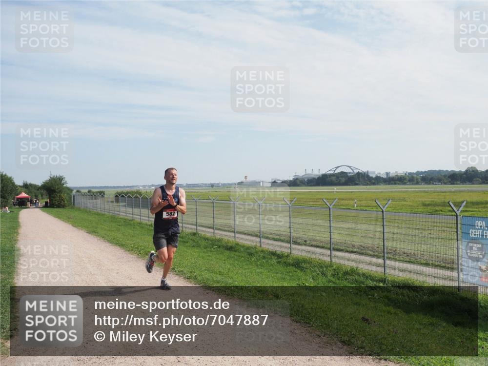 08.09.2024 - Airport Race Miley Keyser http://msf.ph/oto/7047887 08.09.2024 11:54:54 Laufen 582 meine-sportfotos.de