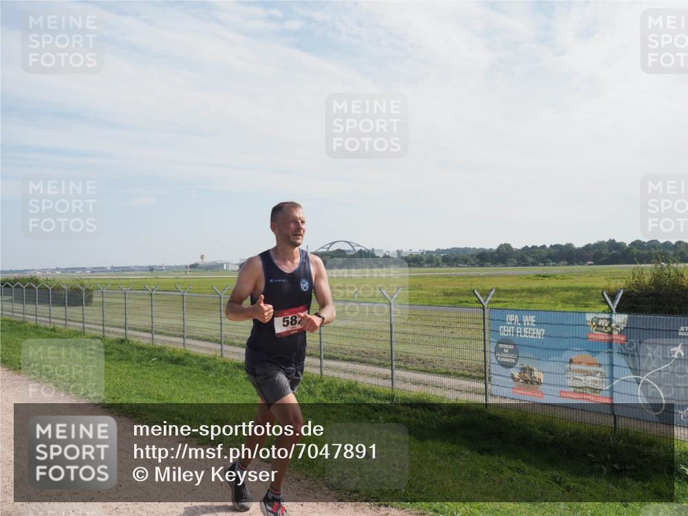 08.09.2024 - Airport Race Miley Keyser http://msf.ph/oto/7047891 08.09.2024 11:54:55 Laufen 58 meine-sportfotos.de