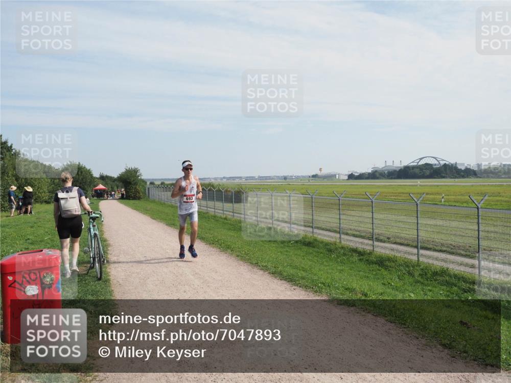 08.09.2024 - Airport Race Miley Keyser http://msf.ph/oto/7047893 08.09.2024 11:56:12 Laufen 693 meine-sportfotos.de