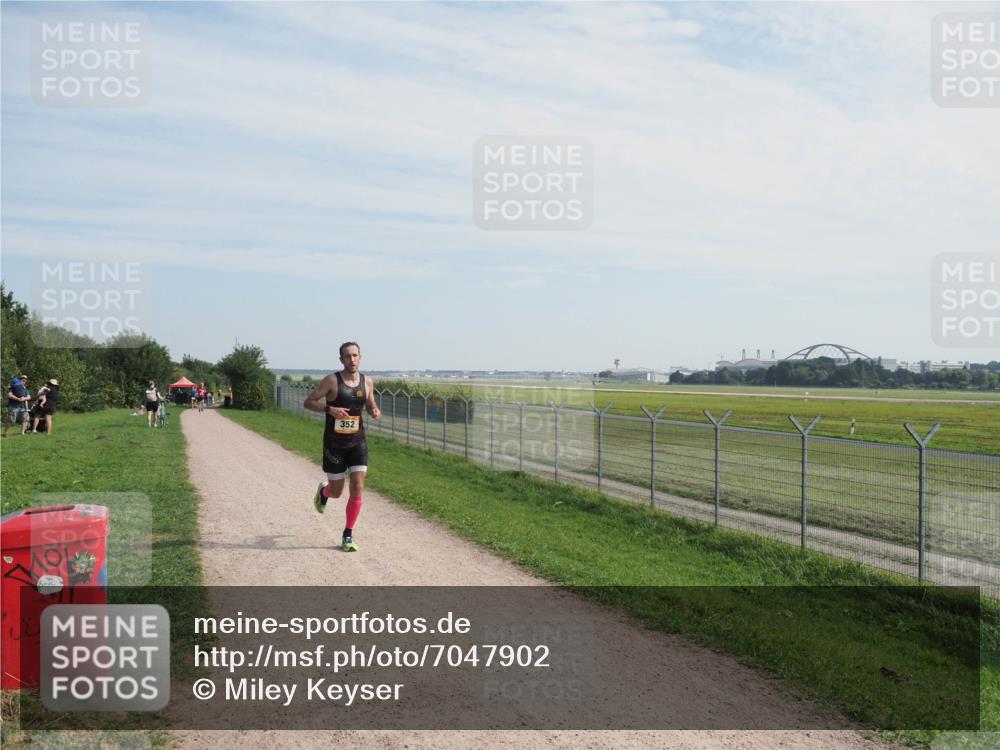 08.09.2024 - Airport Race Miley Keyser http://msf.ph/oto/7047902 08.09.2024 11:56:33 Laufen 352 meine-sportfotos.de