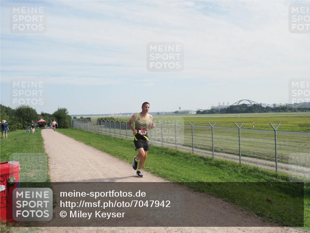 08.09.2024 - Airport Race Miley Keyser http://msf.ph/oto/7047942 08.09.2024 11:57:08 Laufen 201 meine-sportfotos.de
