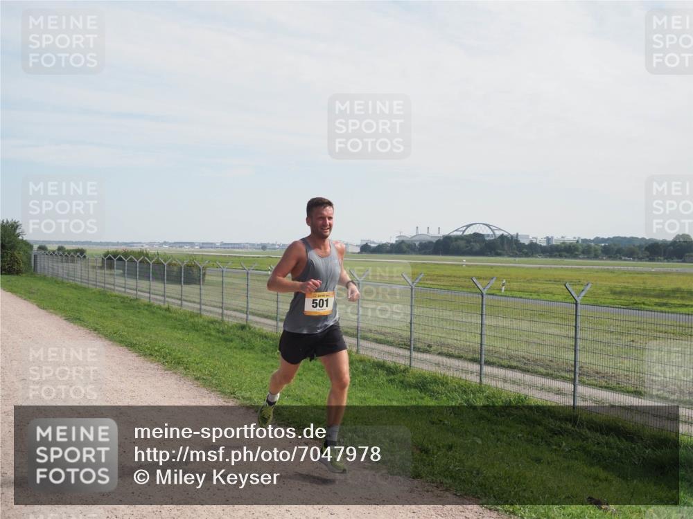 08.09.2024 - Airport Race Miley Keyser http://msf.ph/oto/7047978 08.09.2024 11:58:01 Laufen 501 meine-sportfotos.de