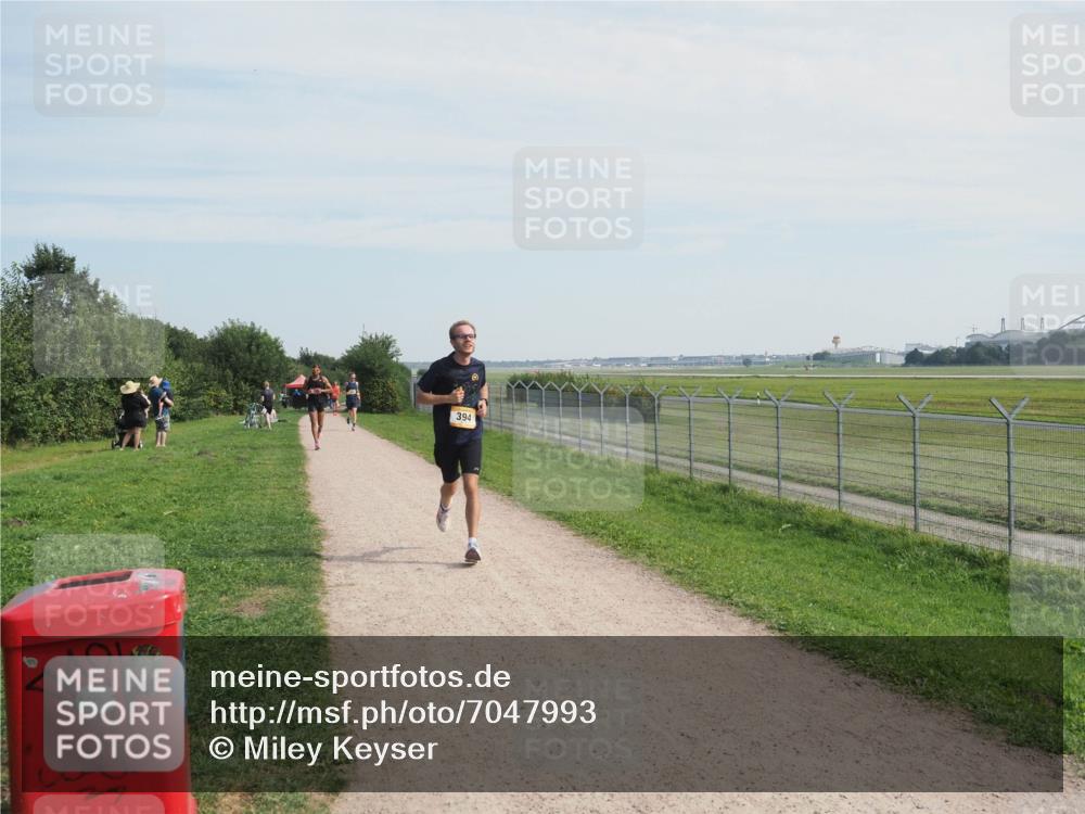 08.09.2024 - Airport Race Miley Keyser http://msf.ph/oto/7047993 08.09.2024 11:58:24 Laufen 394 meine-sportfotos.de