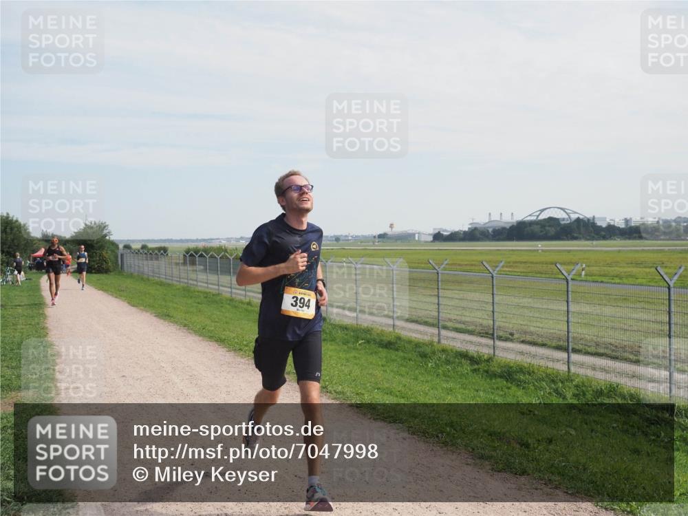 08.09.2024 - Airport Race Miley Keyser http://msf.ph/oto/7047998 08.09.2024 11:58:25 Laufen 394 meine-sportfotos.de