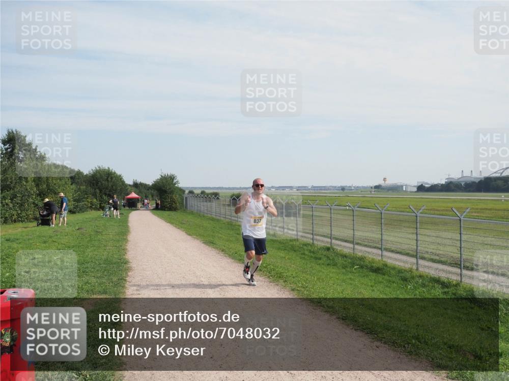 08.09.2024 - Airport Race Miley Keyser http://msf.ph/oto/7048032 08.09.2024 11:59:03 Laufen 837 meine-sportfotos.de