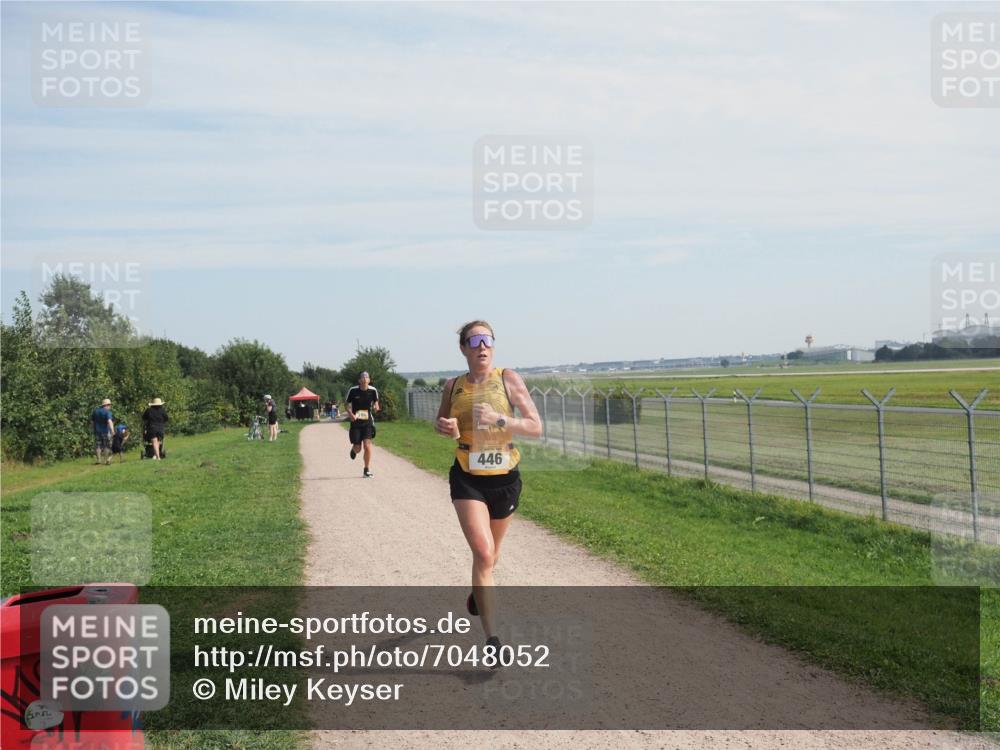 08.09.2024 - Airport Race Miley Keyser http://msf.ph/oto/7048052 08.09.2024 11:59:32 Laufen 446 meine-sportfotos.de