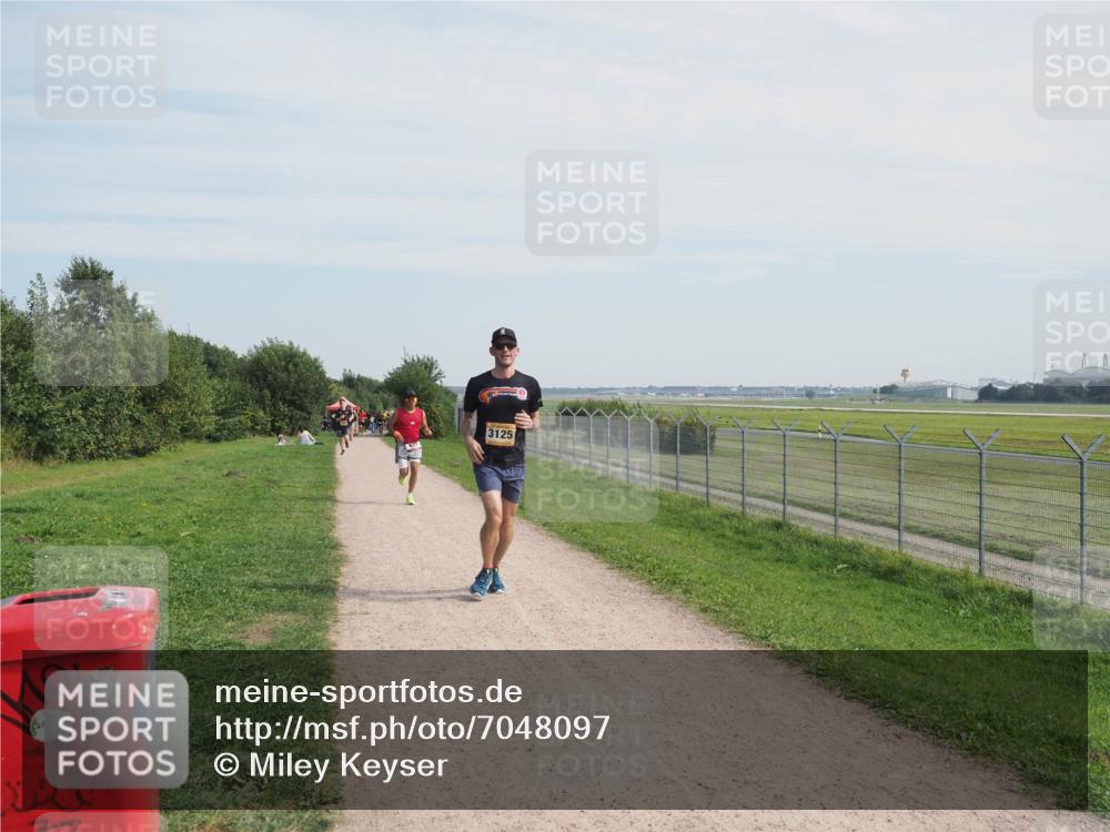 08.09.2024 - Airport Race Miley Keyser http://msf.ph/oto/7048097 08.09.2024 12:01:06 Laufen 3125 meine-sportfotos.de