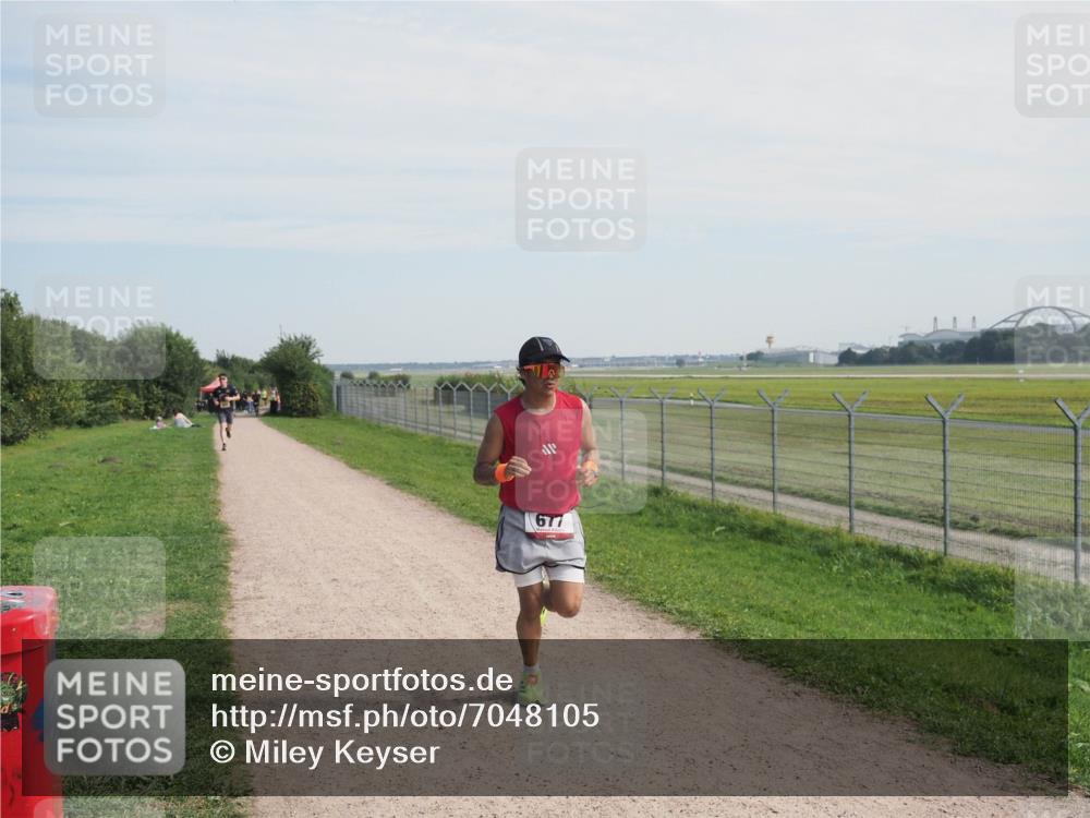 08.09.2024 - Airport Race Miley Keyser http://msf.ph/oto/7048105 08.09.2024 12:01:09 Laufen 677 meine-sportfotos.de