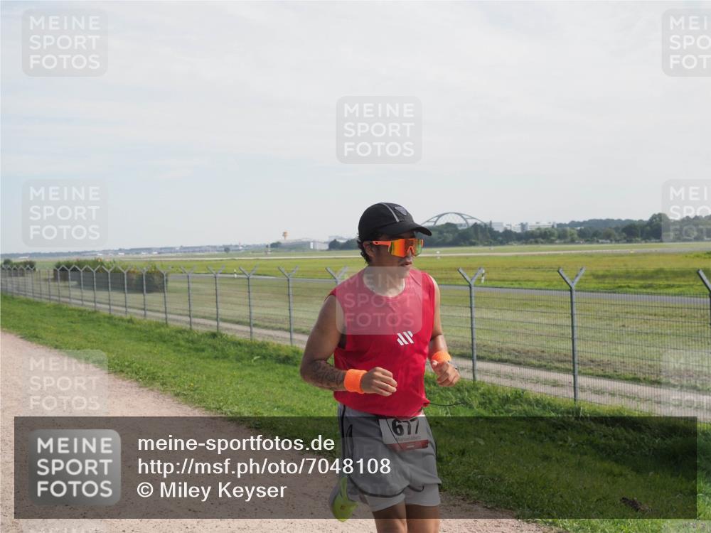 08.09.2024 - Airport Race Miley Keyser http://msf.ph/oto/7048108 08.09.2024 12:01:09 Laufen 677 meine-sportfotos.de