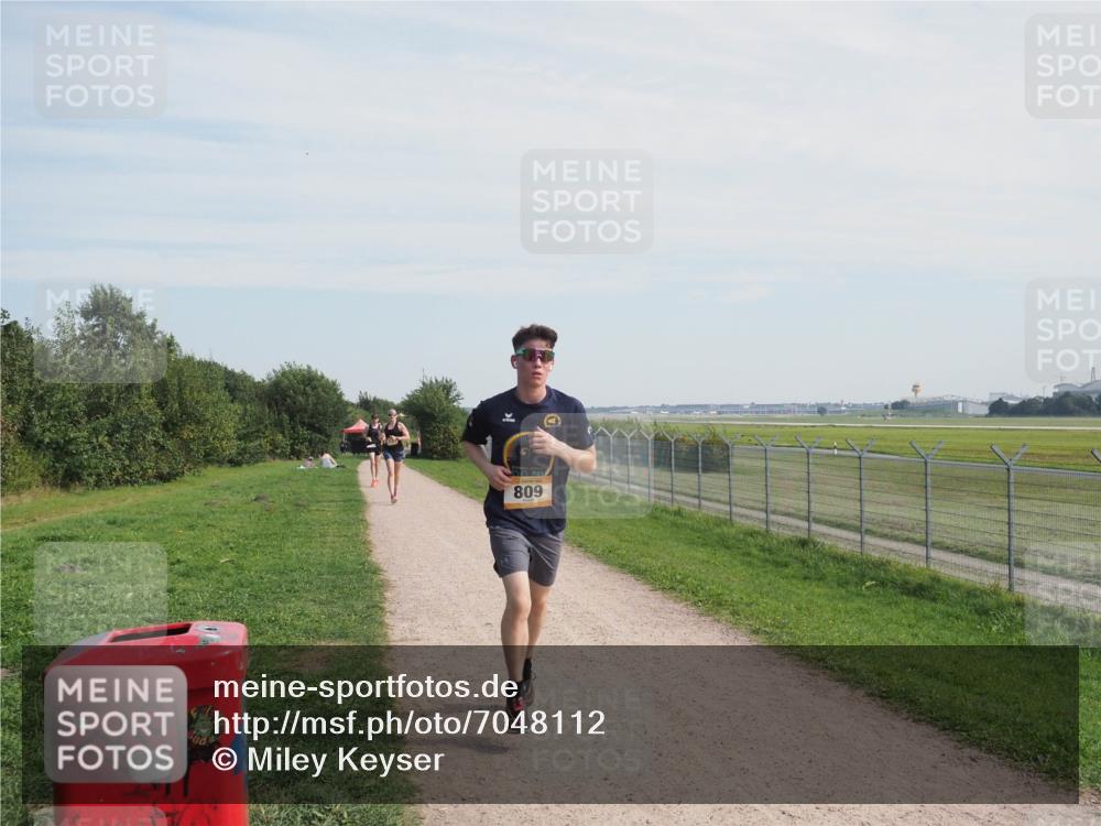 08.09.2024 - Airport Race Miley Keyser http://msf.ph/oto/7048112 08.09.2024 12:01:16 Laufen 809 meine-sportfotos.de