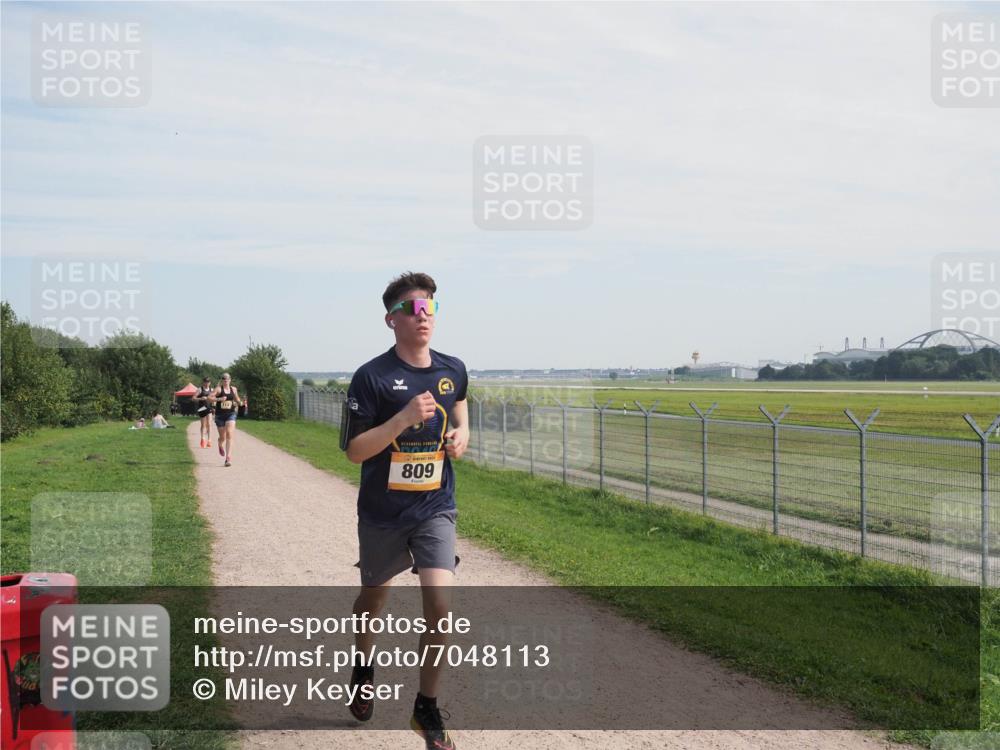 08.09.2024 - Airport Race Miley Keyser http://msf.ph/oto/7048113 08.09.2024 12:01:17 Laufen 809 meine-sportfotos.de
