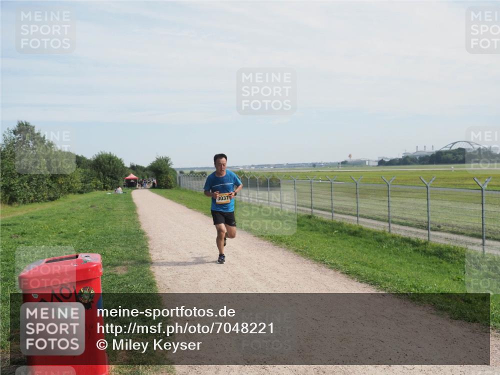 08.09.2024 - Airport Race Miley Keyser http://msf.ph/oto/7048221 08.09.2024 12:02:17 Laufen 3037 meine-sportfotos.de