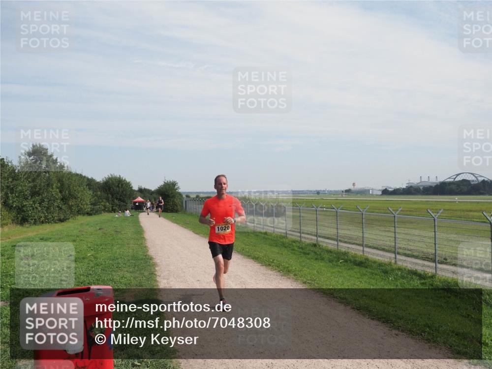 08.09.2024 - Airport Race Miley Keyser http://msf.ph/oto/7048308 08.09.2024 12:03:20 Laufen 1020 meine-sportfotos.de