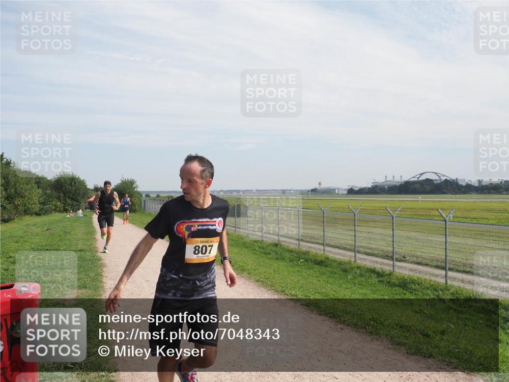 08.09.2024 - Airport Race Miley Keyser http://msf.ph/oto/7048343 08.09.2024 12:03:50 Laufen 807 meine-sportfotos.de