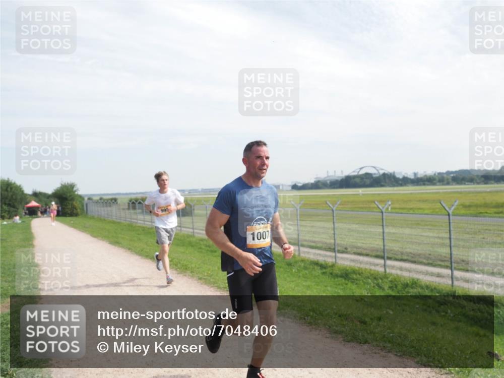 08.09.2024 - Airport Race Miley Keyser http://msf.ph/oto/7048406 08.09.2024 12:04:24 Laufen 993, 1007 meine-sportfotos.de
