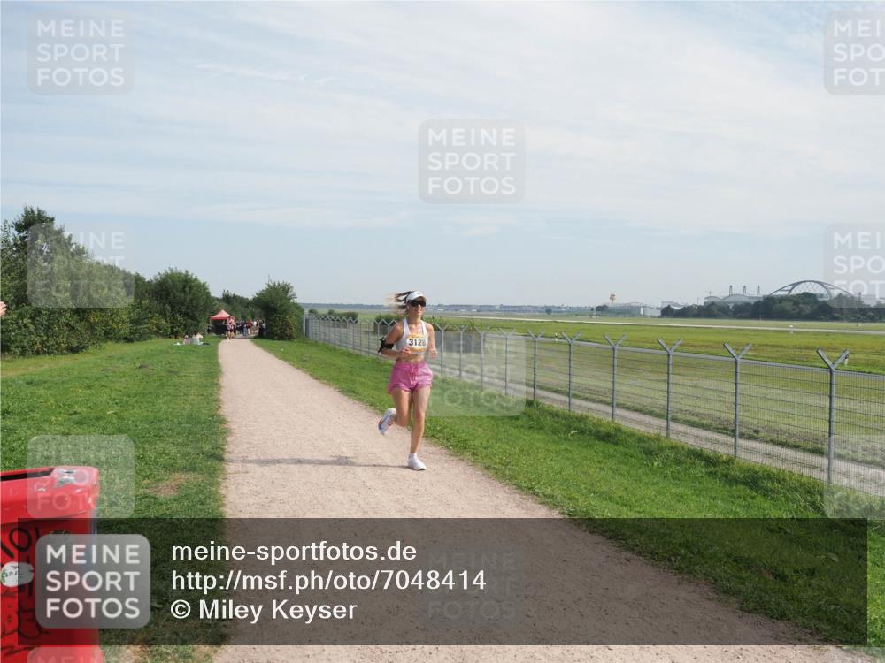 08.09.2024 - Airport Race Miley Keyser http://msf.ph/oto/7048414 08.09.2024 12:04:32 Laufen 3128 meine-sportfotos.de