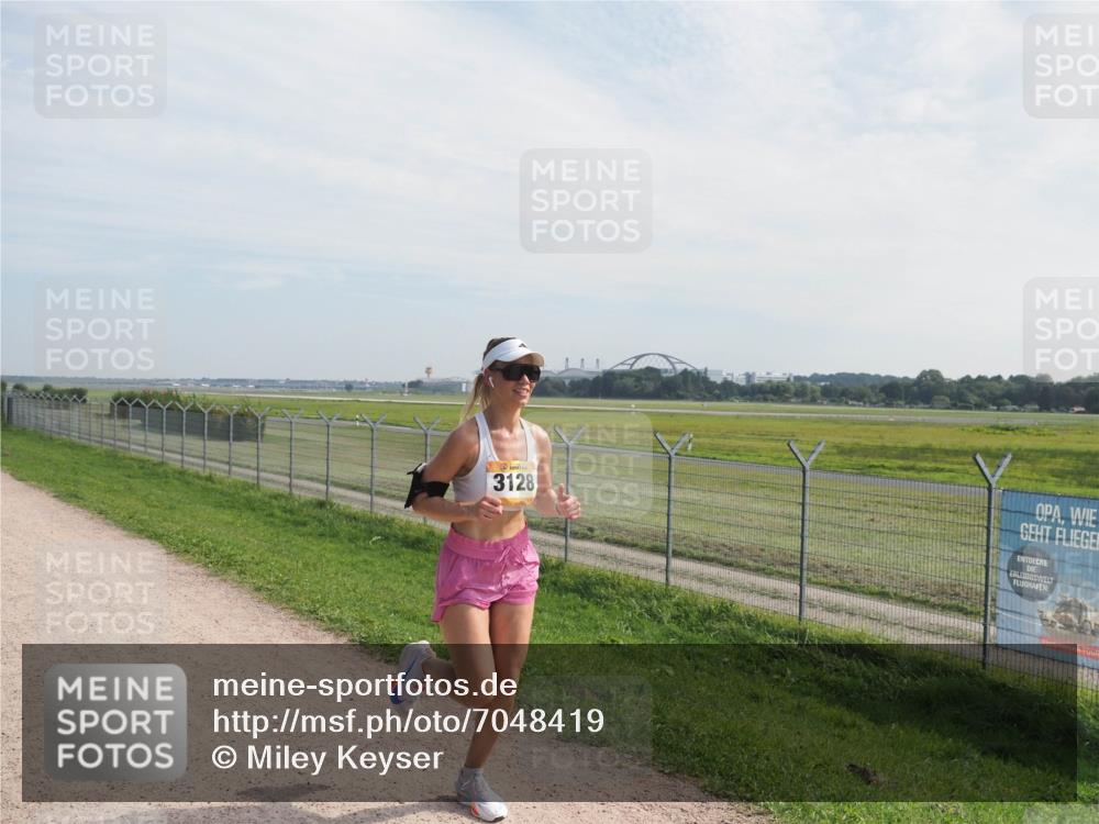 08.09.2024 - Airport Race Miley Keyser http://msf.ph/oto/7048419 08.09.2024 12:04:34 Laufen 3128 meine-sportfotos.de