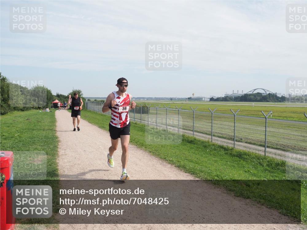 08.09.2024 - Airport Race Miley Keyser http://msf.ph/oto/7048425 08.09.2024 12:04:48 Laufen 580, 38 meine-sportfotos.de