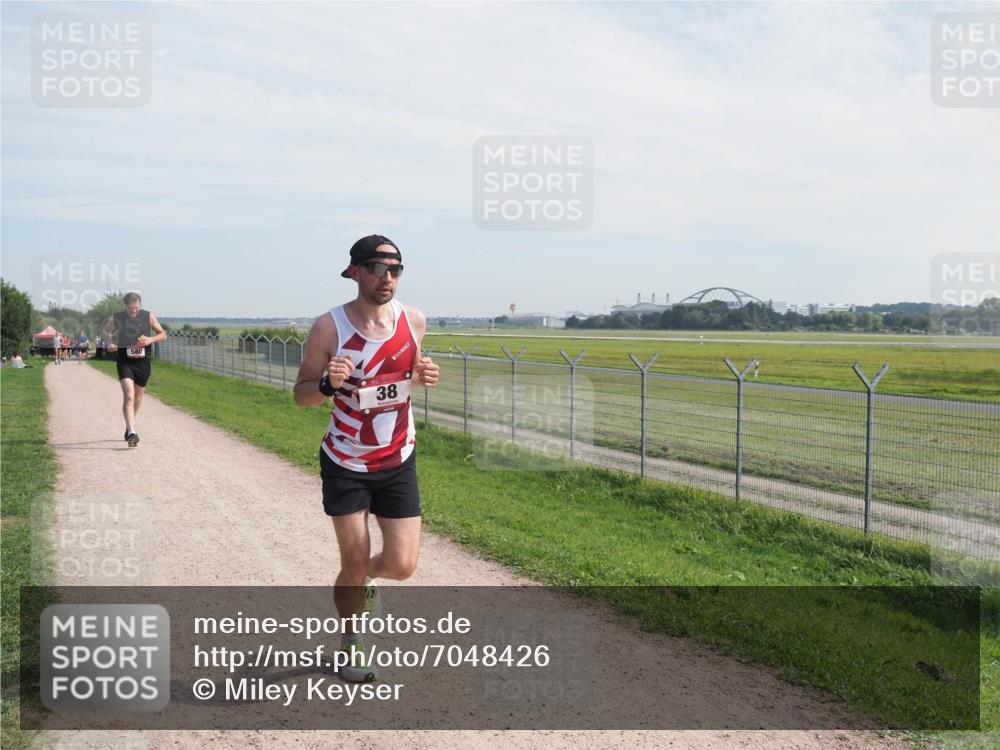 08.09.2024 - Airport Race Miley Keyser http://msf.ph/oto/7048426 08.09.2024 12:04:48 Laufen 38 meine-sportfotos.de