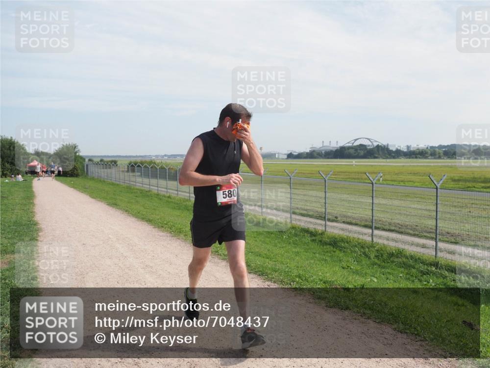 08.09.2024 - Airport Race Miley Keyser http://msf.ph/oto/7048437 08.09.2024 12:04:51 Laufen 580 meine-sportfotos.de