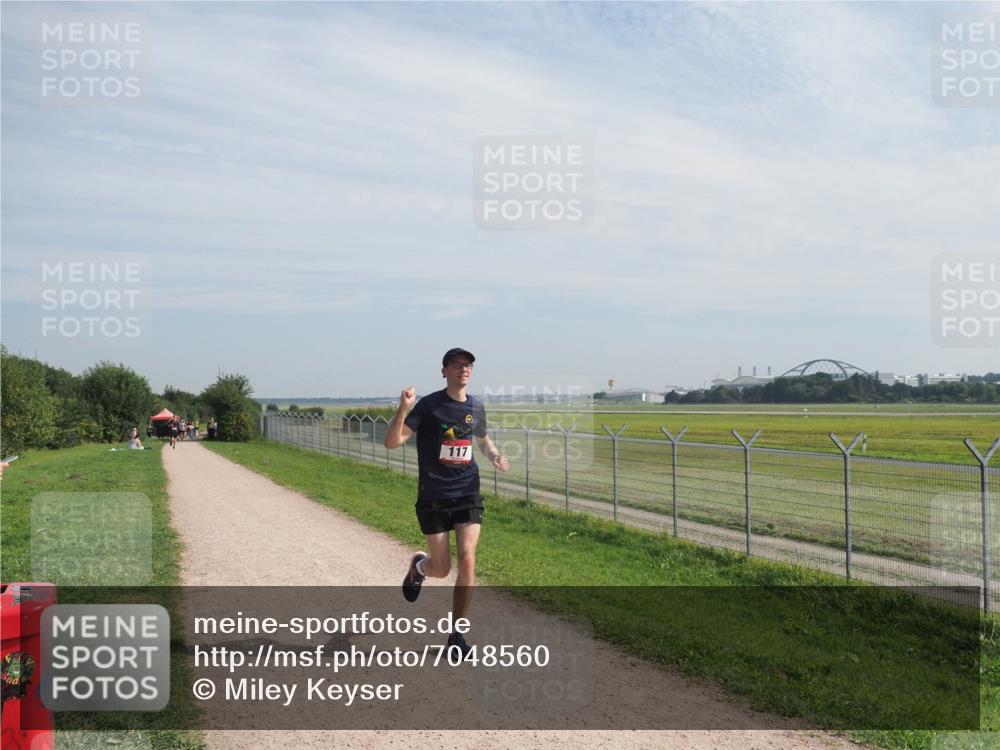 08.09.2024 - Airport Race Miley Keyser http://msf.ph/oto/7048560 08.09.2024 12:06:20 Laufen 117 meine-sportfotos.de