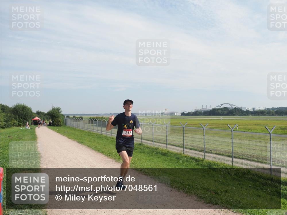 08.09.2024 - Airport Race Miley Keyser http://msf.ph/oto/7048561 08.09.2024 12:06:20 Laufen 117 meine-sportfotos.de