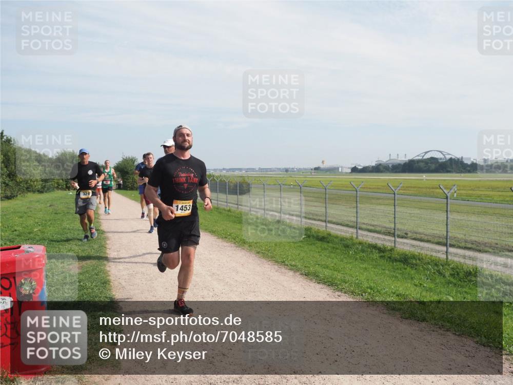 08.09.2024 - Airport Race Miley Keyser http://msf.ph/oto/7048585 08.09.2024 12:06:46 Laufen 328, 1453 meine-sportfotos.de