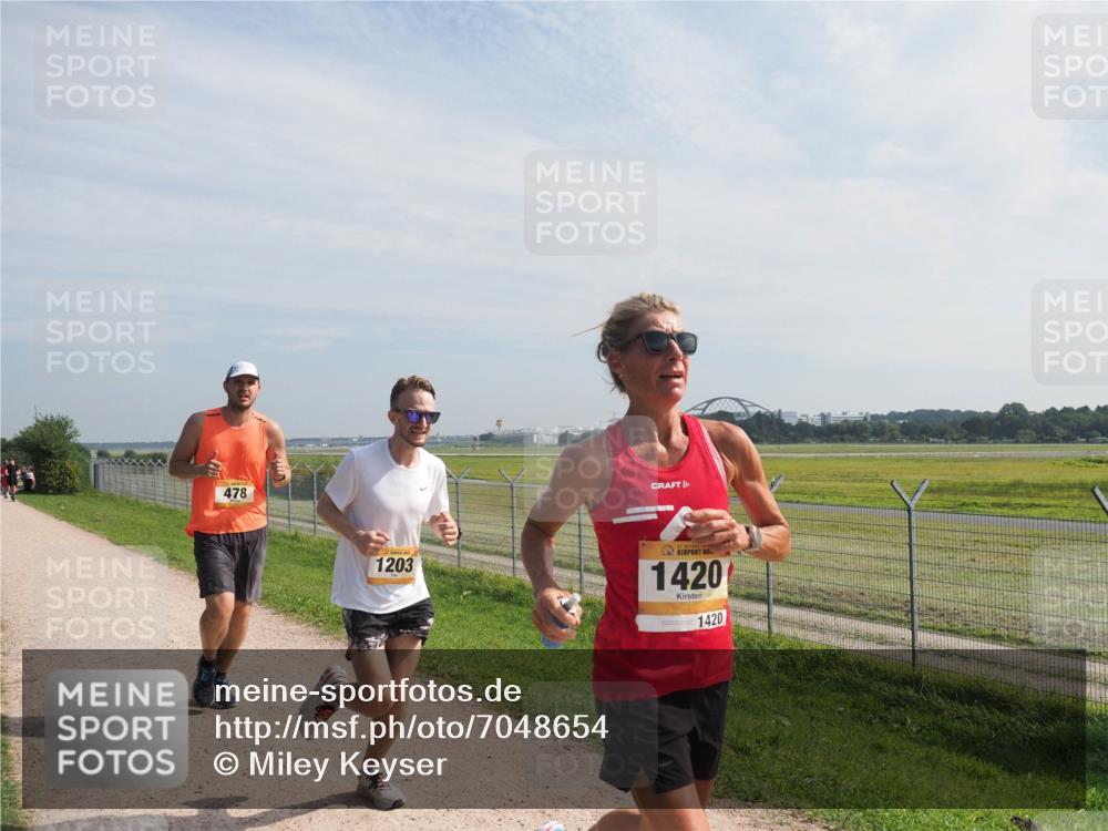 08.09.2024 - Airport Race Miley Keyser http://msf.ph/oto/7048654 08.09.2024 12:07:36 Laufen 478, 1203, 1420, 1420 meine-sportfotos.de