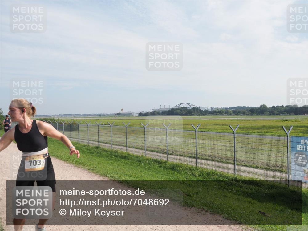 08.09.2024 - Airport Race Miley Keyser http://msf.ph/oto/7048692 08.09.2024 12:08:11 Laufen 703 meine-sportfotos.de
