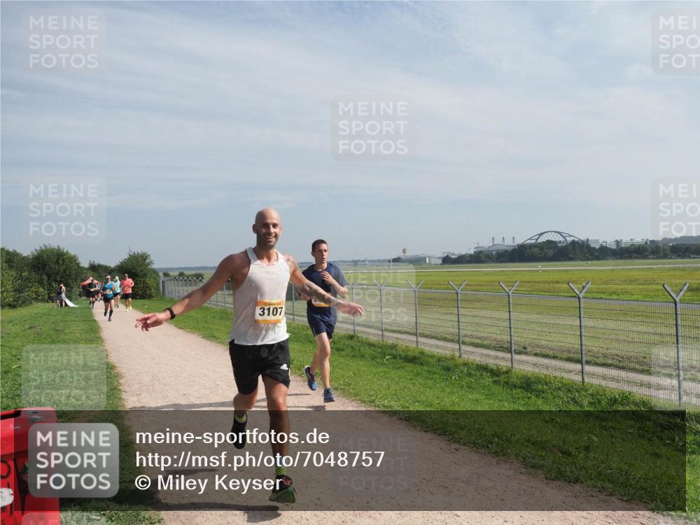 08.09.2024 - Airport Race Miley Keyser http://msf.ph/oto/7048757 08.09.2024 12:08:39 Laufen 3107 meine-sportfotos.de