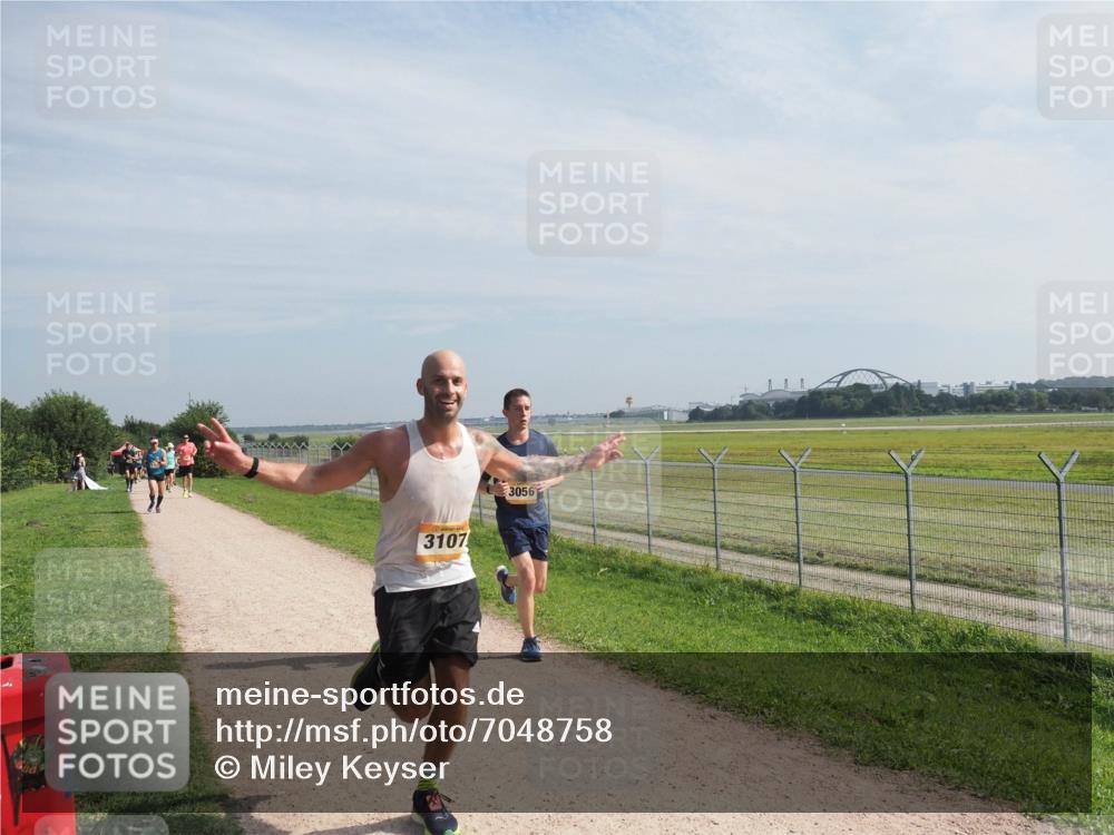 08.09.2024 - Airport Race Miley Keyser http://msf.ph/oto/7048758 08.09.2024 12:08:39 Laufen 3107, 3056 meine-sportfotos.de