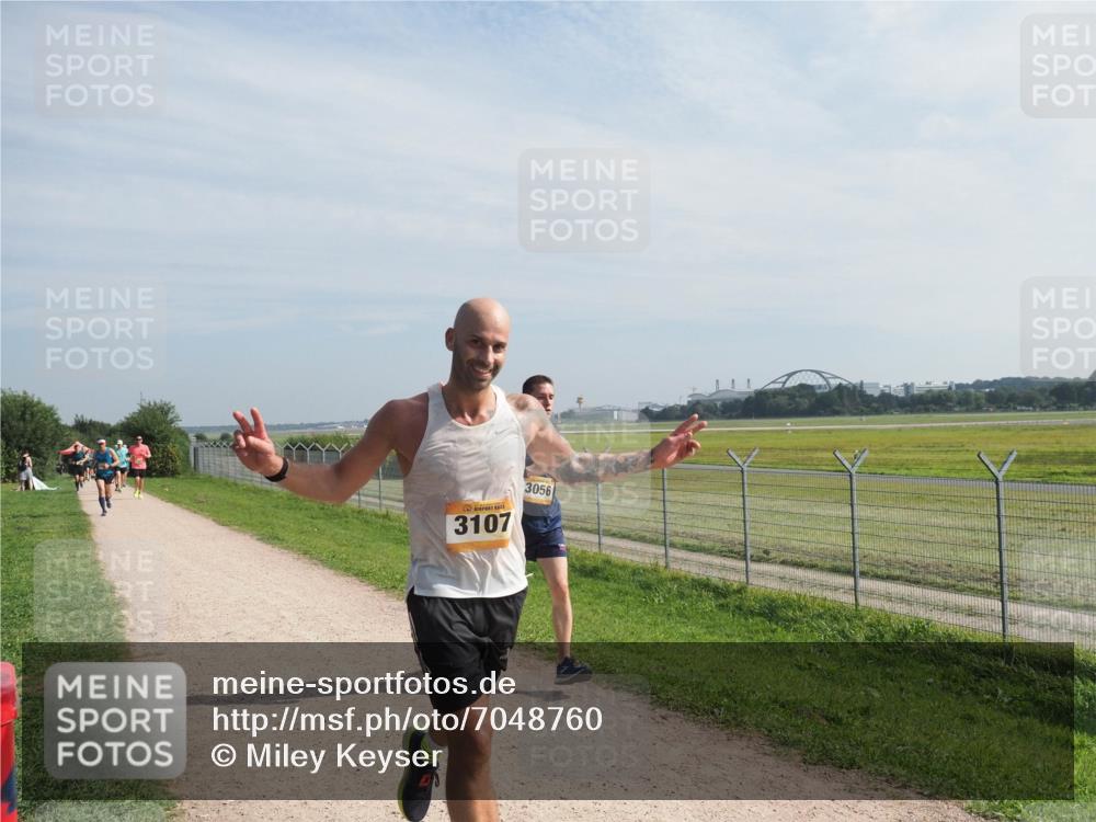 08.09.2024 - Airport Race Miley Keyser http://msf.ph/oto/7048760 08.09.2024 12:08:39 Laufen 3107, 3056 meine-sportfotos.de