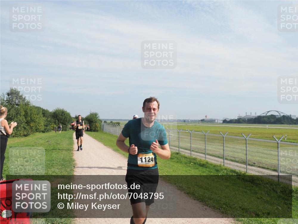 08.09.2024 - Airport Race Miley Keyser http://msf.ph/oto/7048795 08.09.2024 12:08:51 Laufen 1124 meine-sportfotos.de