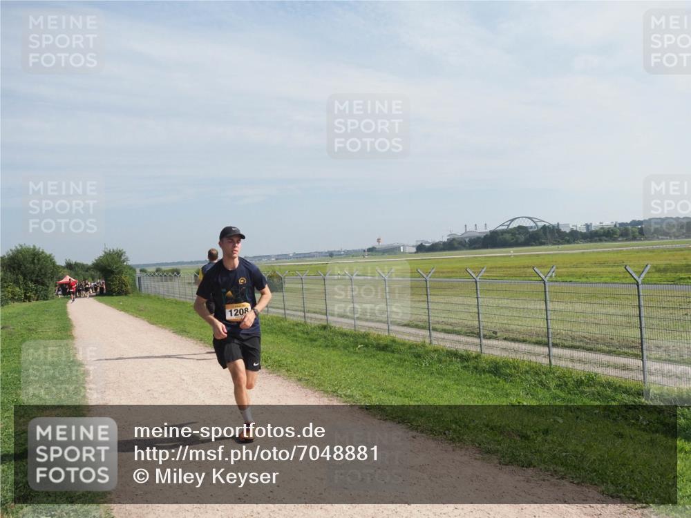 08.09.2024 - Airport Race Miley Keyser http://msf.ph/oto/7048881 08.09.2024 12:09:36 Laufen 1208 meine-sportfotos.de