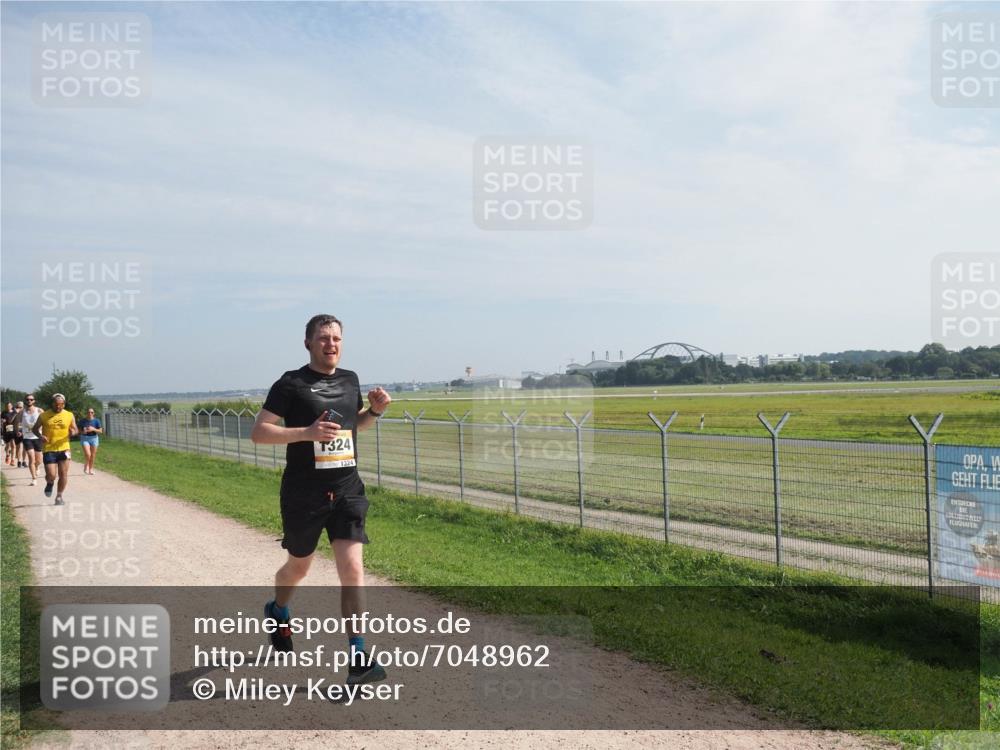 08.09.2024 - Airport Race Miley Keyser http://msf.ph/oto/7048962 08.09.2024 12:10:27 Laufen 324, 1324 meine-sportfotos.de