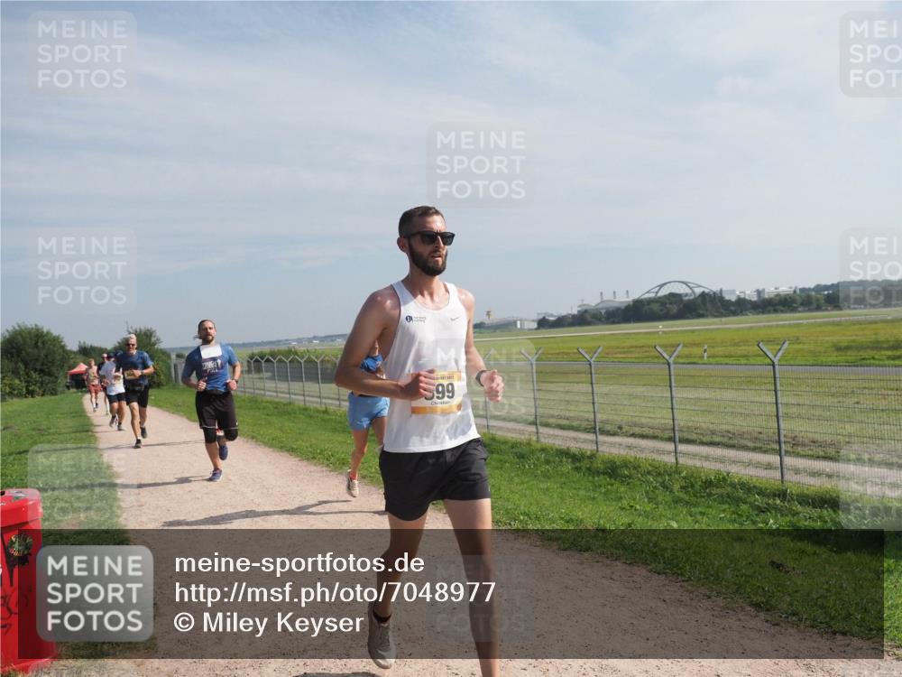 08.09.2024 - Airport Race Miley Keyser http://msf.ph/oto/7048977 08.09.2024 12:10:33 Laufen 99 meine-sportfotos.de