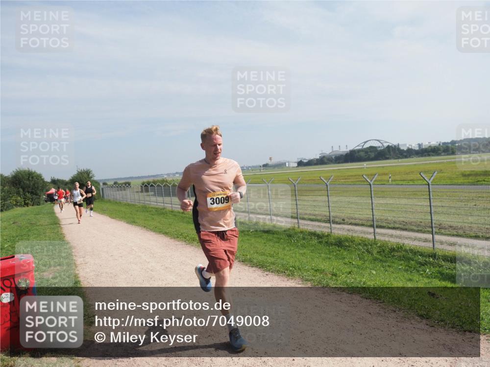 08.09.2024 - Airport Race Miley Keyser http://msf.ph/oto/7049008 08.09.2024 12:10:42 Laufen 3009 meine-sportfotos.de