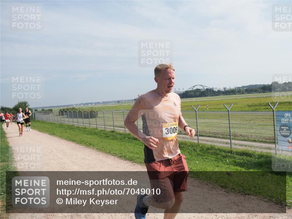 08.09.2024 - Airport Race Miley Keyser http://msf.ph/oto/7049010 08.09.2024 12:10:42 Laufen 3009 meine-sportfotos.de