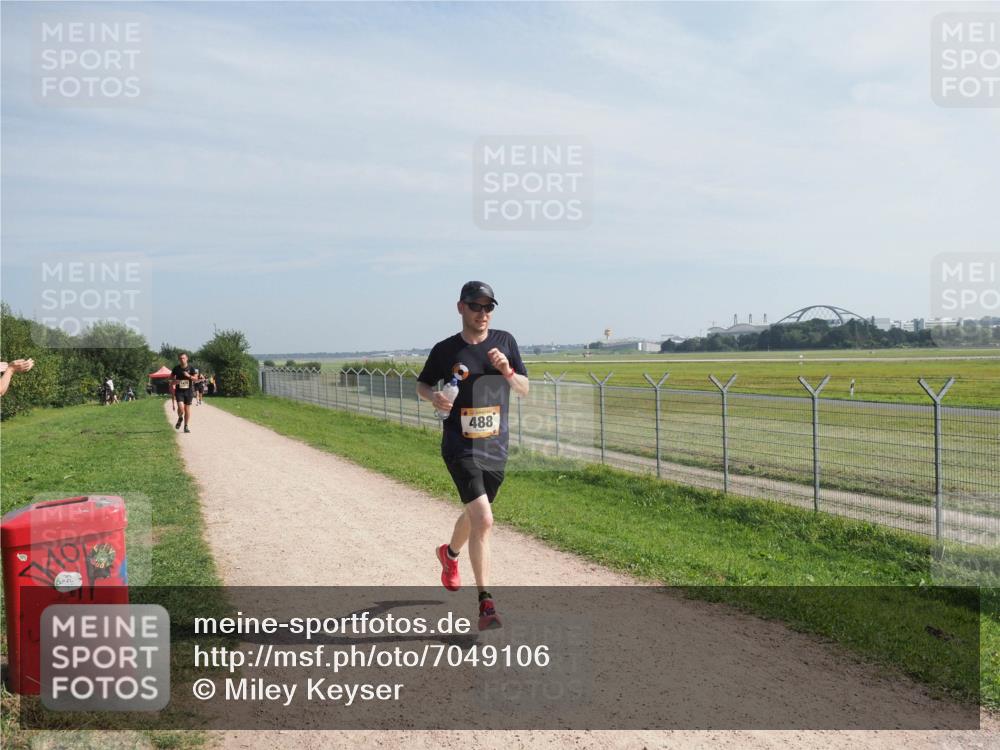 08.09.2024 - Airport Race Miley Keyser http://msf.ph/oto/7049106 08.09.2024 12:11:35 Laufen 488 meine-sportfotos.de