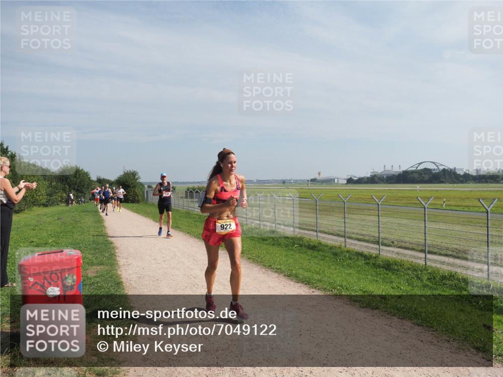08.09.2024 - Airport Race Miley Keyser http://msf.ph/oto/7049122 08.09.2024 12:11:47 Laufen 922 meine-sportfotos.de