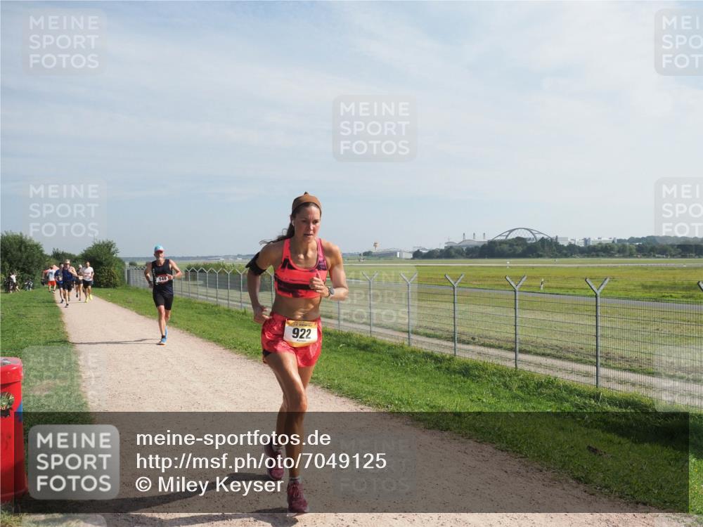 08.09.2024 - Airport Race Miley Keyser http://msf.ph/oto/7049125 08.09.2024 12:11:47 Laufen 922 meine-sportfotos.de