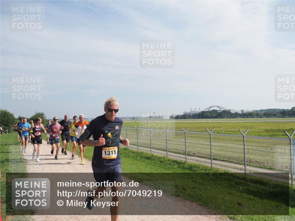 08.09.2024 - Airport Race Miley Keyser http://msf.ph/oto/7049219 08.09.2024 12:12:25 Laufen 694, 186, 1315 meine-sportfotos.de