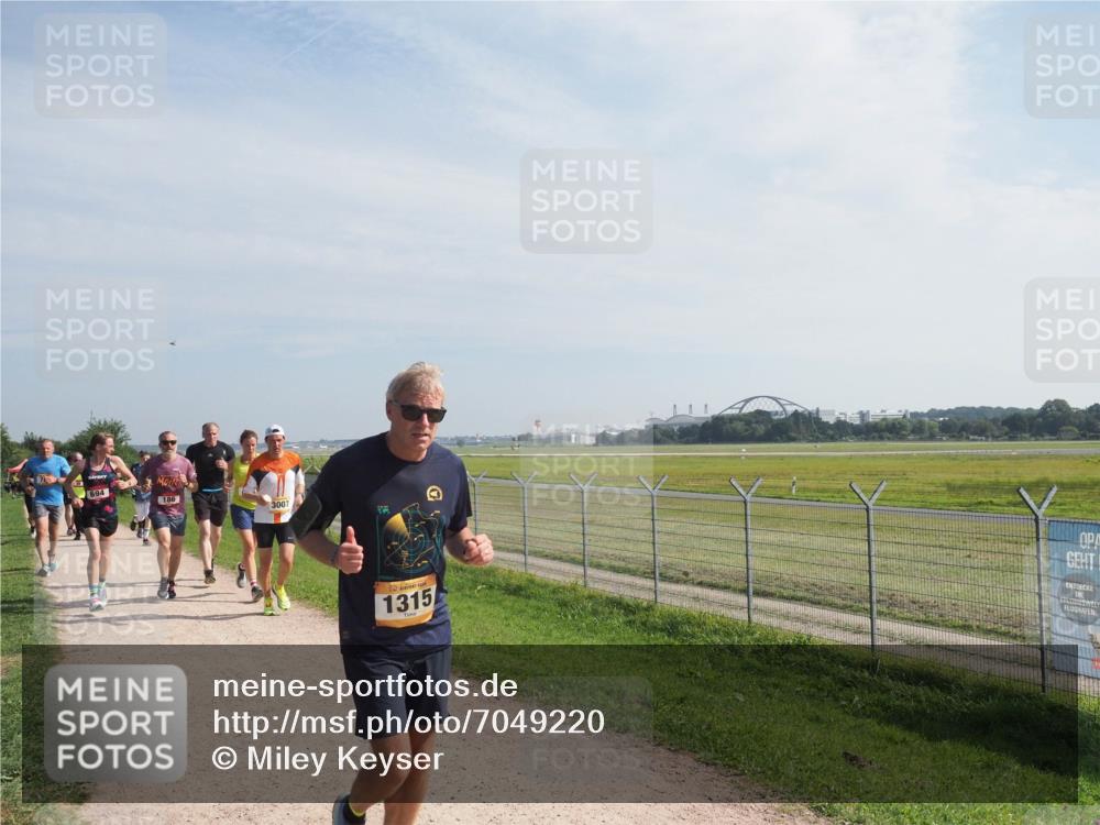 08.09.2024 - Airport Race Miley Keyser http://msf.ph/oto/7049220 08.09.2024 12:12:26 Laufen 694, 186, 3007, 1315 meine-sportfotos.de