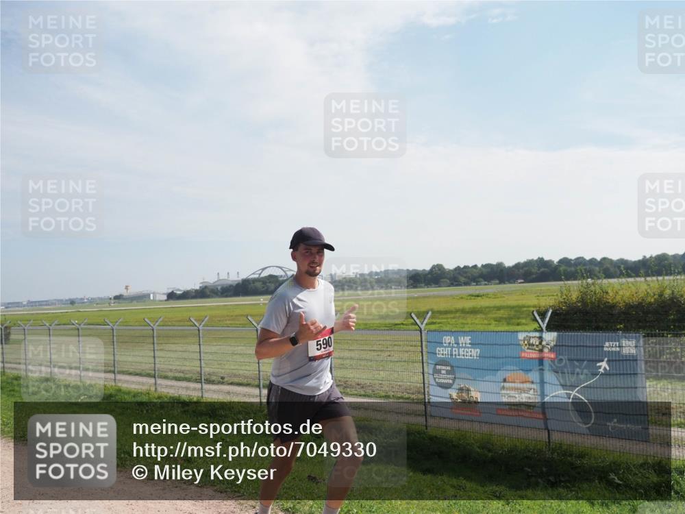 08.09.2024 - Airport Race Miley Keyser http://msf.ph/oto/7049330 08.09.2024 12:13:06 Laufen 590 meine-sportfotos.de