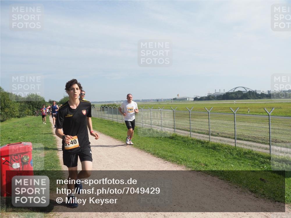 08.09.2024 - Airport Race Miley Keyser http://msf.ph/oto/7049429 08.09.2024 12:13:47 Laufen 2020, 40, 1061 meine-sportfotos.de