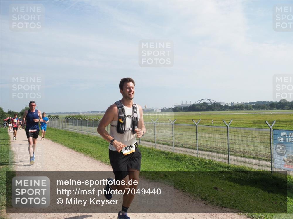 08.09.2024 - Airport Race Miley Keyser http://msf.ph/oto/7049440 08.09.2024 12:13:51 Laufen 426 meine-sportfotos.de