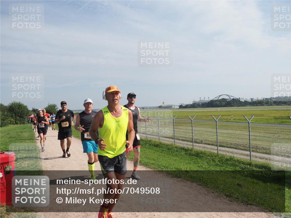 08.09.2024 - Airport Race Miley Keyser http://msf.ph/oto/7049508 08.09.2024 12:14:18 Laufen 697, 1195, 88 meine-sportfotos.de