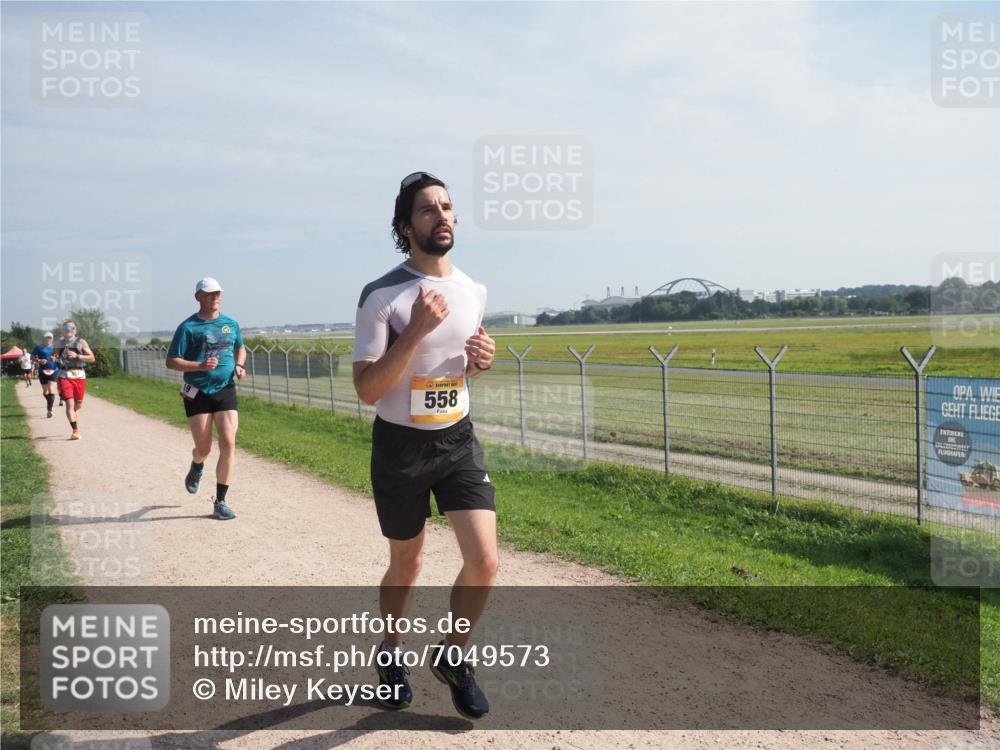 08.09.2024 - Airport Race Miley Keyser http://msf.ph/oto/7049573 08.09.2024 12:14:32 Laufen 558 meine-sportfotos.de