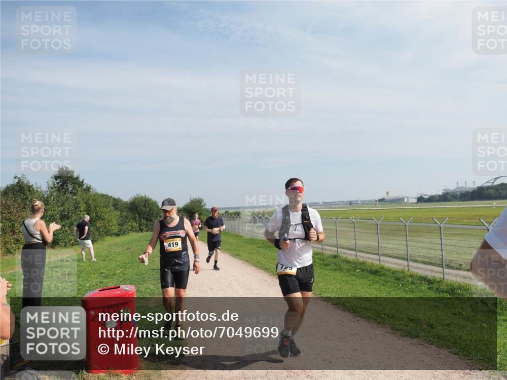 08.09.2024 - Airport Race Miley Keyser http://msf.ph/oto/7049699 08.09.2024 12:15:11 Laufen 419, 725 meine-sportfotos.de