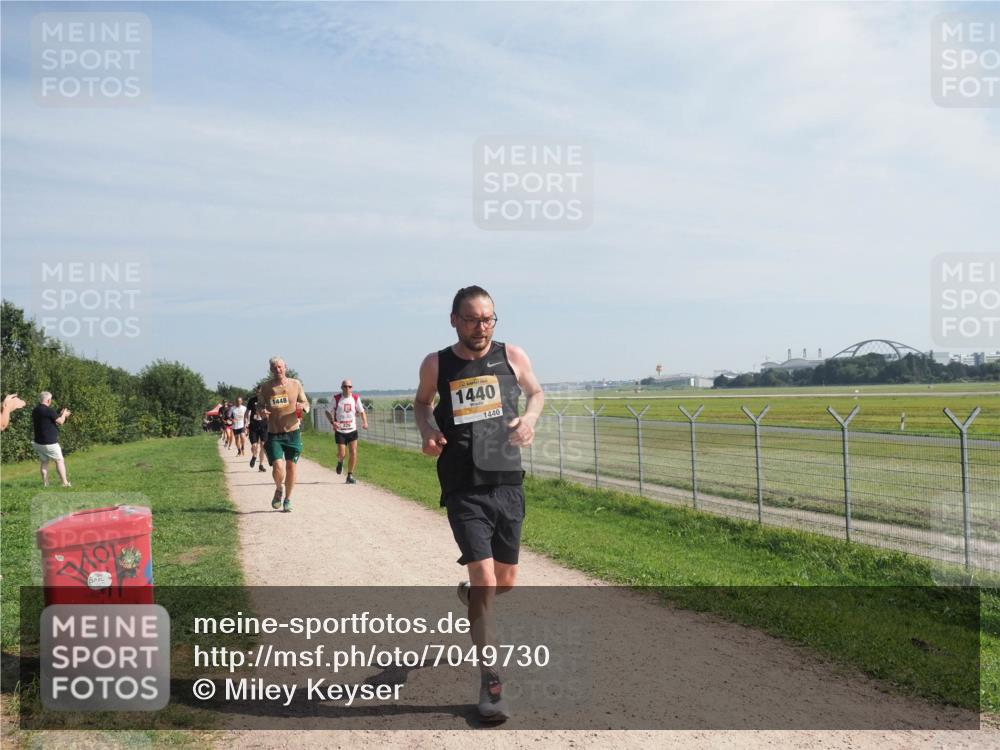 08.09.2024 - Airport Race Miley Keyser http://msf.ph/oto/7049730 08.09.2024 12:15:22 Laufen 1448, 1440, 1440 meine-sportfotos.de